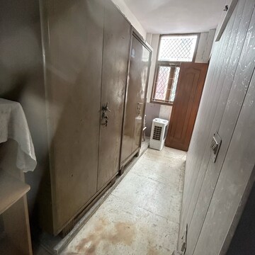 Kitchen in 2 BHK Builder Floor at Kotla Mubarakpur – for Rent