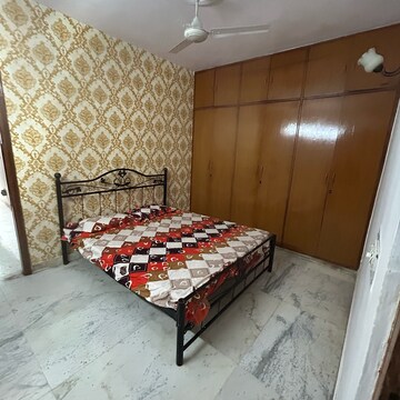 Bedroom in 2 BHK Builder Floor at Kotla Mubarakpur – for Rent