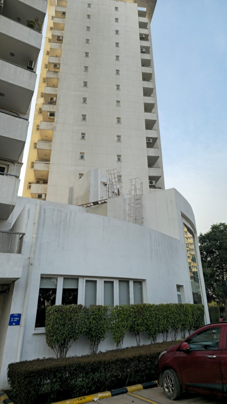 Exterior View, smart-world-orchard 3.5 Bedroom 1630 Sq.Ft. Builder Floor In Sector 61 Gurgaon 9194383