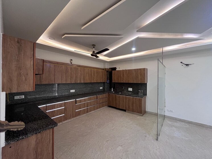 Kitchen, paschim vihar 3.5 Bedroom 1800 Sq.Ft. Builder Floor In Paschim Vihar Delhi 9194523
