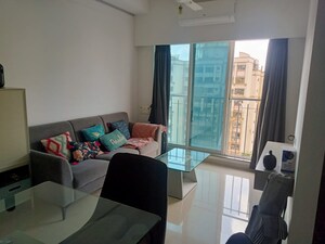 Team Area in 1 BHK Apartment at Dimple 19 North, Kandivali West – for Sale