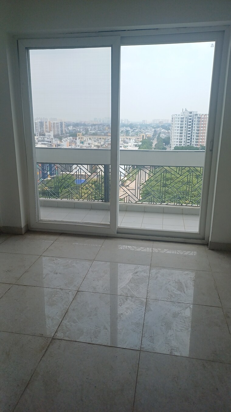 Room, surat-residency 2 Bedroom 1038 Sq.Ft. Apartment In Vrinda Van Colony Lucknow 9194584