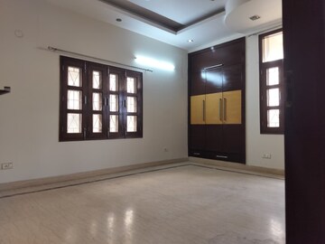 Room in 2 BHK Builder Floor at Vasundhara Sector 5 – for Rent