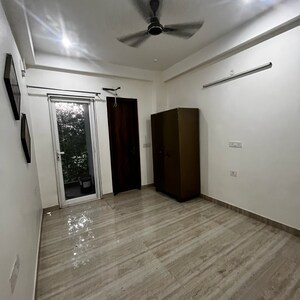 Room in 3 BHK Builder Floor at RPS Palm Drive, Khedi Road – for Sale