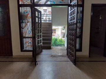 Room in 3 BHK Builder Floor at Vasundhara Sector 1 – for Rent