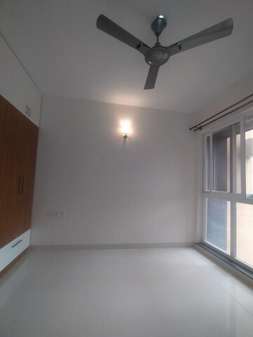 Room in 3 BHK Apartment at SNN Raj GreenBay, Electronic City Phase ii – for Rent