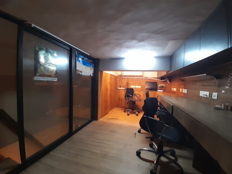  Parking, mastermind-apartments Commercial Office Space 600 Sq.Ft. In Goregaon East Mumbai 9194603