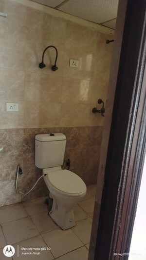 Bathroom in 3.5 BHK Apartment at Gardenia Gateway, Sector 75 – for Sale