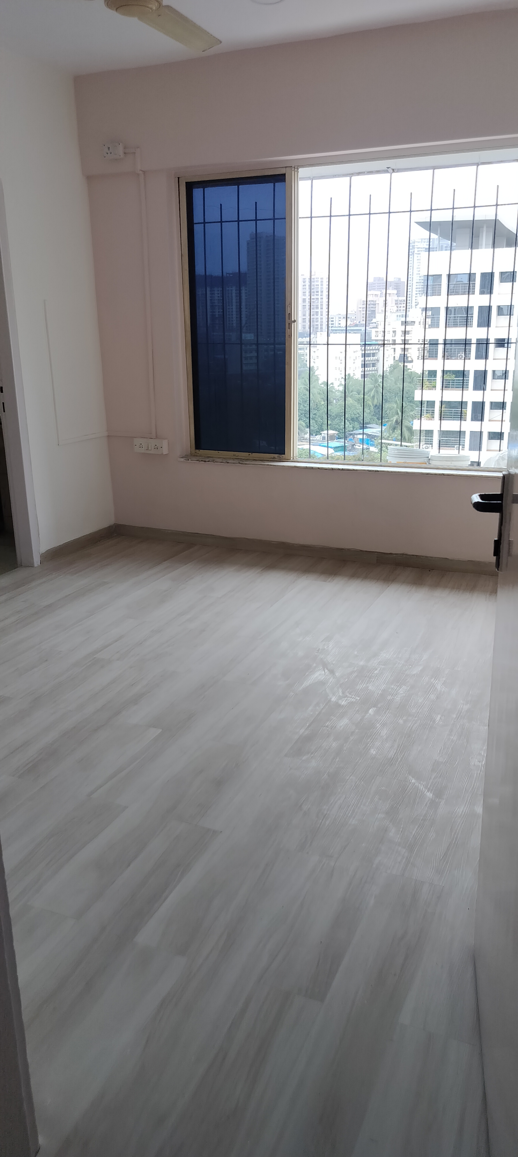 2 BHK Apartment For Rent in Grenville CHS