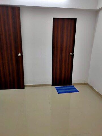 Room in 1 BHK Apartment at Soundlines Florence Tower, Lower Parel – for Rent