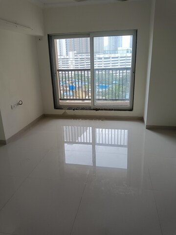 Room in 1 BHK Apartment at Raunak Residency Thane, Pokhran Road No One – for Rent