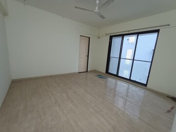 Room in 3 BHK Apartment at Runwal Classique, Chembur – for Rent