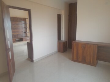 Room in 2 BHK Apartment at Nri Layout – for Rent