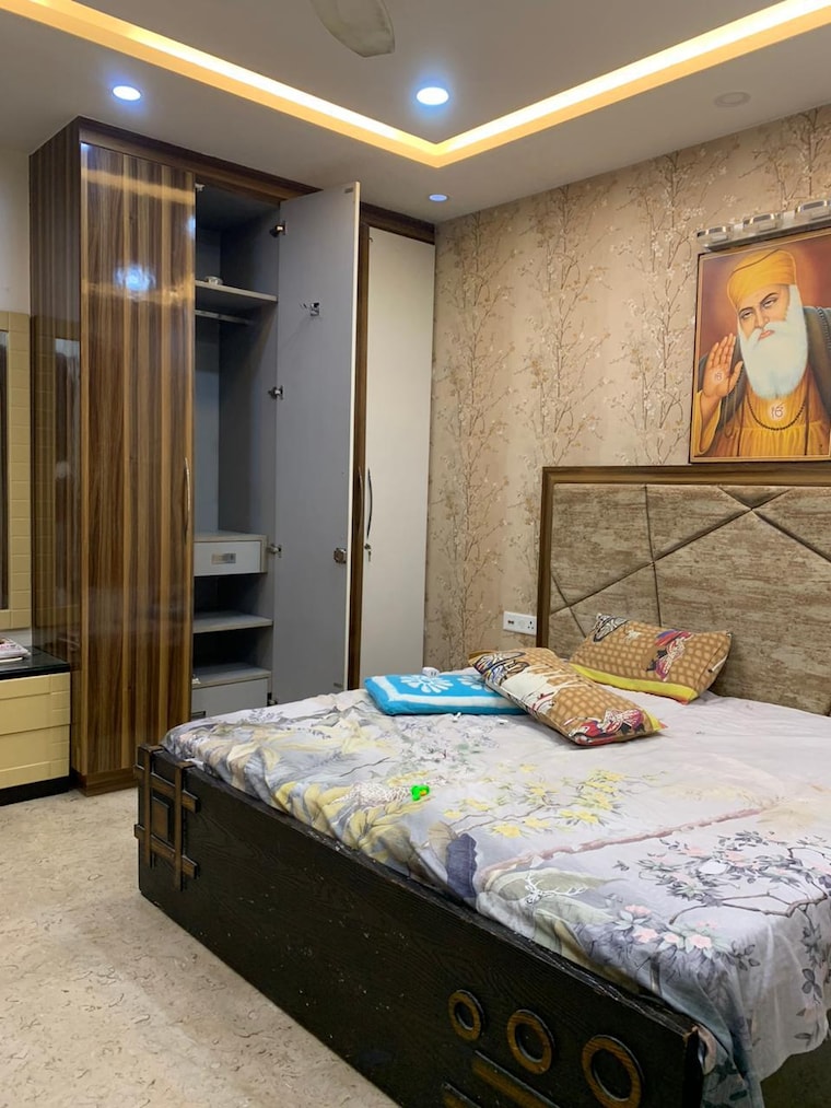 Bedroom, paschim vihar 3 Bedroom 1350 Sq.Ft. Builder Floor In Paschim Vihar Delhi 9194772