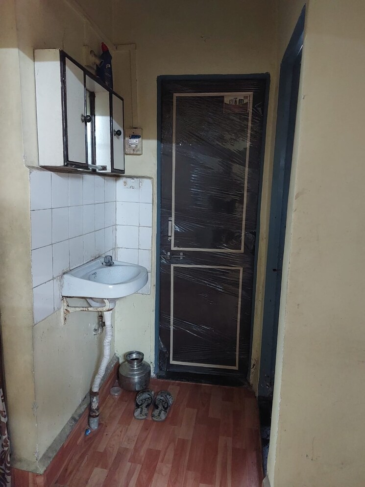 Bathroom, vanaz-corner 1 Bedroom 520 Sq.Ft. Apartment In Kothrud Pune 9194778
