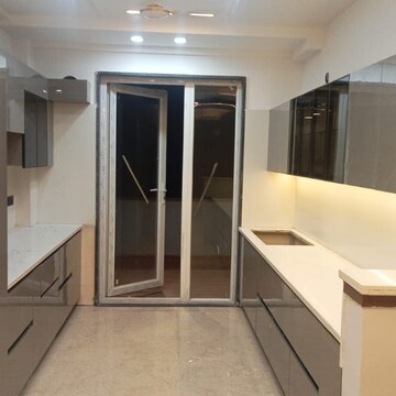Building Lobby in 2 BHK Apartment at Ambience Creacions, Sector 22 – for Rent