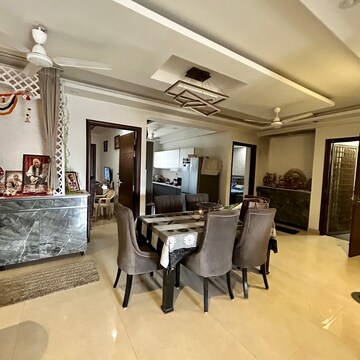 2 BHK Apartment For Rent in Ambience Creacions, Sector 22