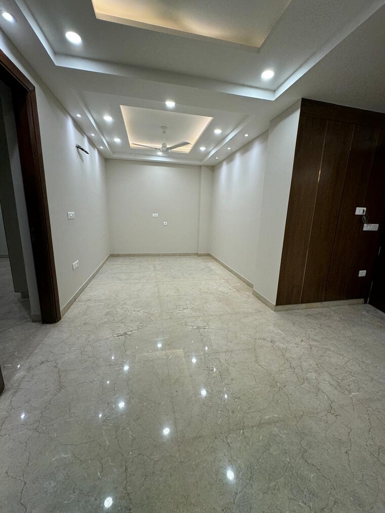 undefined, paschim vihar 3 Bedroom 1350 Sq.Ft. Builder Floor In Paschim Vihar Delhi 9195023