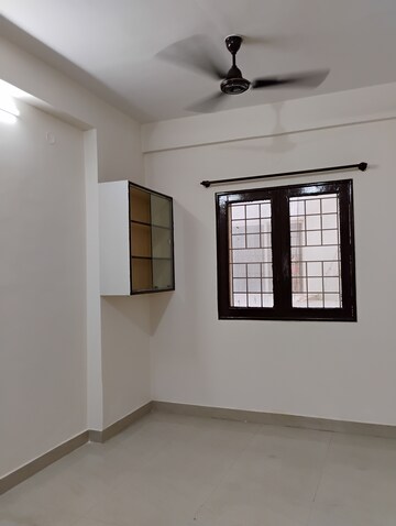 Room in 3 BHK Apartment at Radiant Silver Bell I, Kr Puram – for Rent