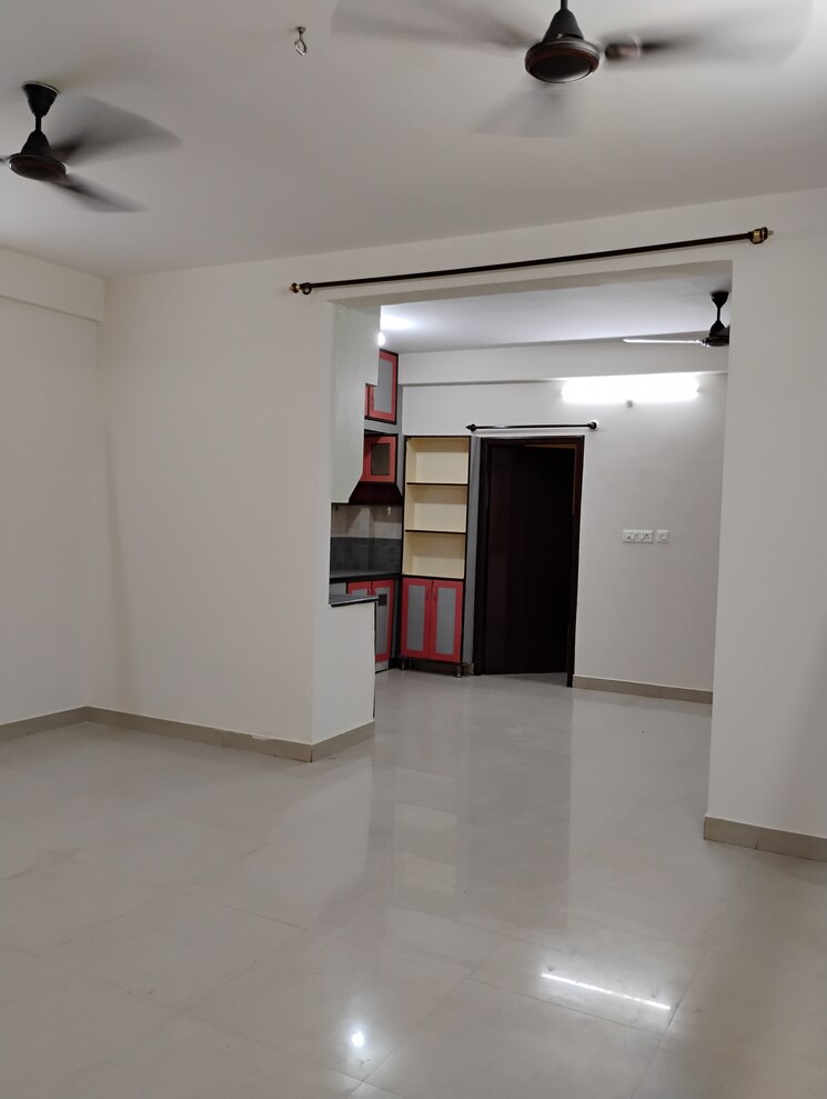 Kitchen, radiant-silver-bell-i 3 Bedroom 1220 Sq.Ft. Apartment In Kr Puram Bangalore 9194891