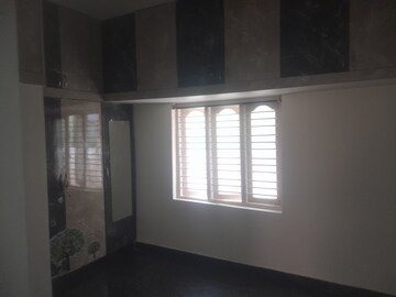 Room in 2 BHK Builder Floor at Ramamurthy Nagar – for Rent