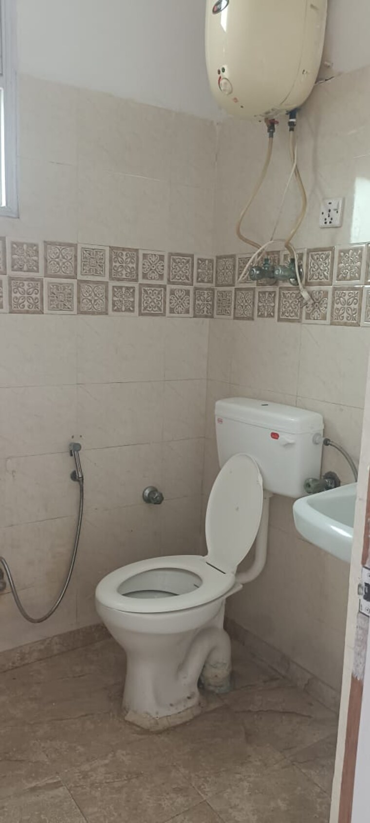 Attached Bathroom, sector 23 dwarka 3 Bedroom 1400 Sq.Ft. Apartment In Sector 23 Dwarka Delhi 9194935