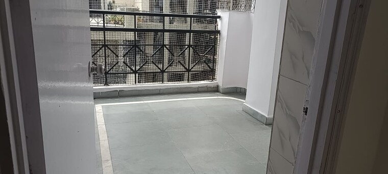 Balcony, sector 23 dwarka 3 Bedroom 1400 Sq.Ft. Apartment In Sector 23 Dwarka Delhi 9194935