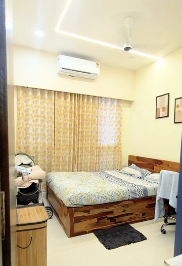 Bedroom in 2 BHK Apartment at A And O F Residences Malad, Malad East – for Rent