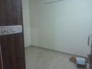 Room in 2 BHK Builder Floor at Ramamurthy Nagar – for Rent
