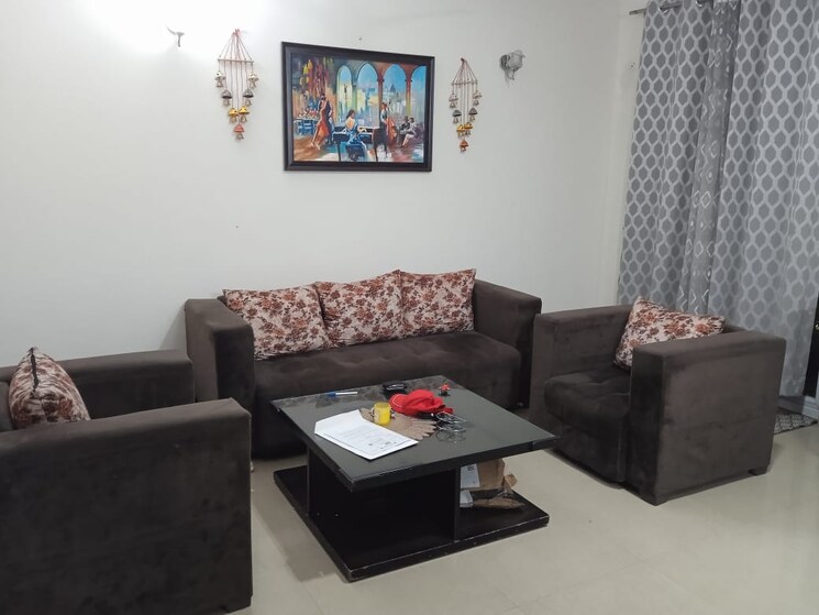 Living Room, emaar-emerald-estate 2 Bedroom 1020 Sq.Ft. Apartment In Sector 65 Gurgaon 9194976