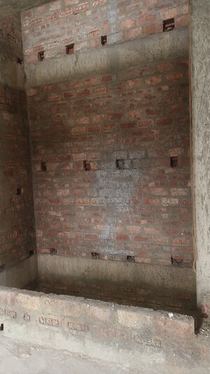 Lift in 2 BHK Apartment at Joka – for Sale