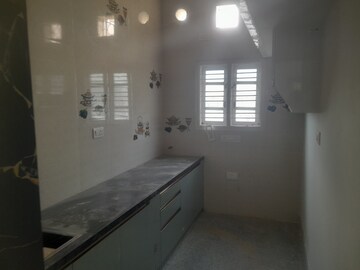 Room in 2 BHK Builder Floor at Nri Layout – for Rent