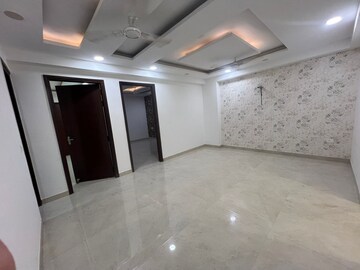 Room in 3 BHK Builder Floor at Aya Nagar – for Sale