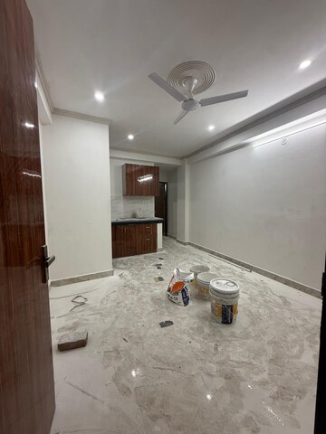 Room in 1 BHK Builder Floor at Chattarpur – for Rent