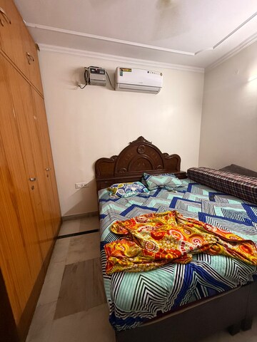 Bedroom in 2.5 BHK Builder Floor at Tilak Nagar – for Rent