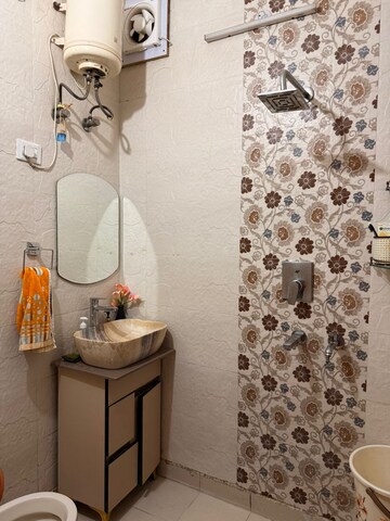 Bathroom in 2.5 BHK Builder Floor at Tilak Nagar – for Rent