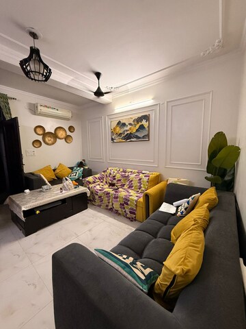 Bedroom in 2.5 BHK Builder Floor at Tilak Nagar – for Rent