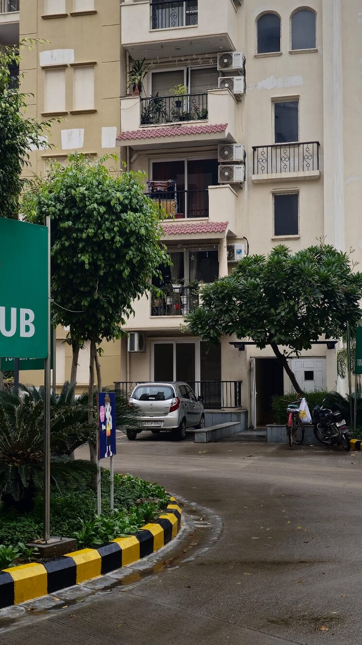 Exterior View, smart-world-orchard 3 Bedroom 1712 Sq.Ft. Builder Floor In Sector 61 Gurgaon 9195082