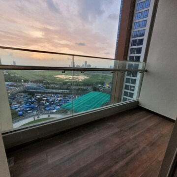 Furnished Amenities in 3 BHK Apartment at Piramal Mahalaxmi, Mahalaxmi – for Rent