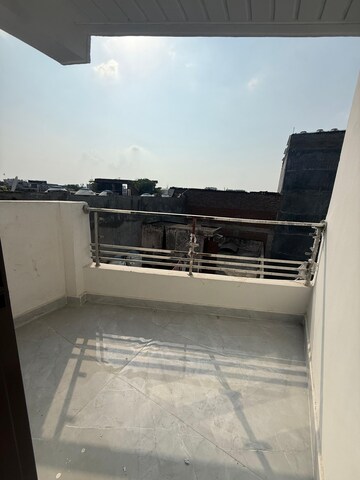 Balcony in 1 BHK Builder Floor at Chattarpur – for Rent