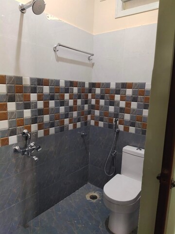 Team Area in 2 BHK Builder Floor at Ramamurthy Nagar – for Rent