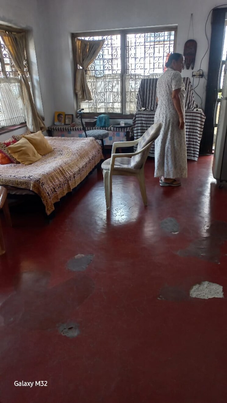 Living Room, gariahat road 6 Bedroom 2400 Sq.Ft. Independent House In Gariahat Road Kolkata 9195198