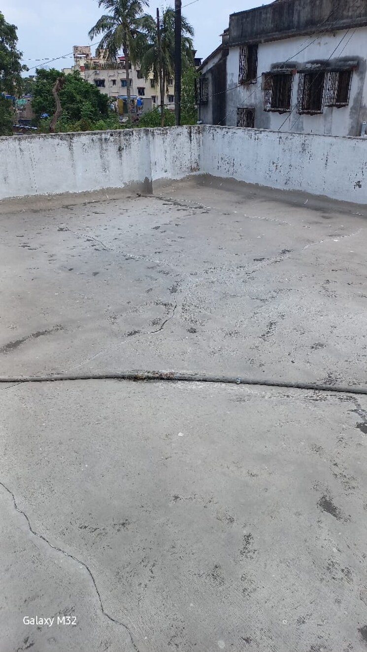  Parking, gariahat road 6 Bedroom 2400 Sq.Ft. Independent House In Gariahat Road Kolkata 9195198