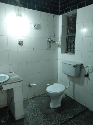 Bathroom in 2 BHK Independent House at Sector 31 – for Rent