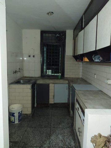 Kitchen in 2 BHK Independent House at Sector 31 – for Rent