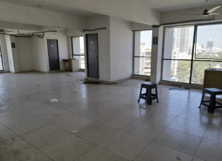 Room, ashram road Commercial Office Space 775 Sq.Ft. In Ashram Road Ahmedabad 9195171