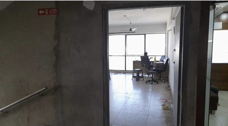 Room, ashram road Commercial Office Space 775 Sq.Ft. In Ashram Road Ahmedabad 9195171
