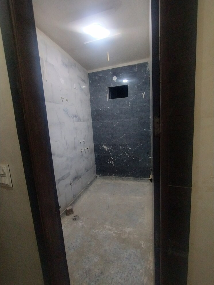 Kitchen, burari 3 Bedroom 970 Sq.Ft. Builder Floor In Burari Delhi 9195244