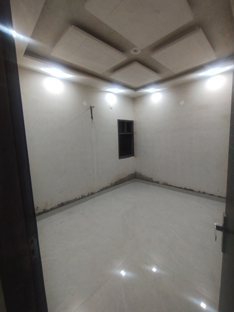 Room, burari 3 Bedroom 970 Sq.Ft. Builder Floor In Burari Delhi 9195244