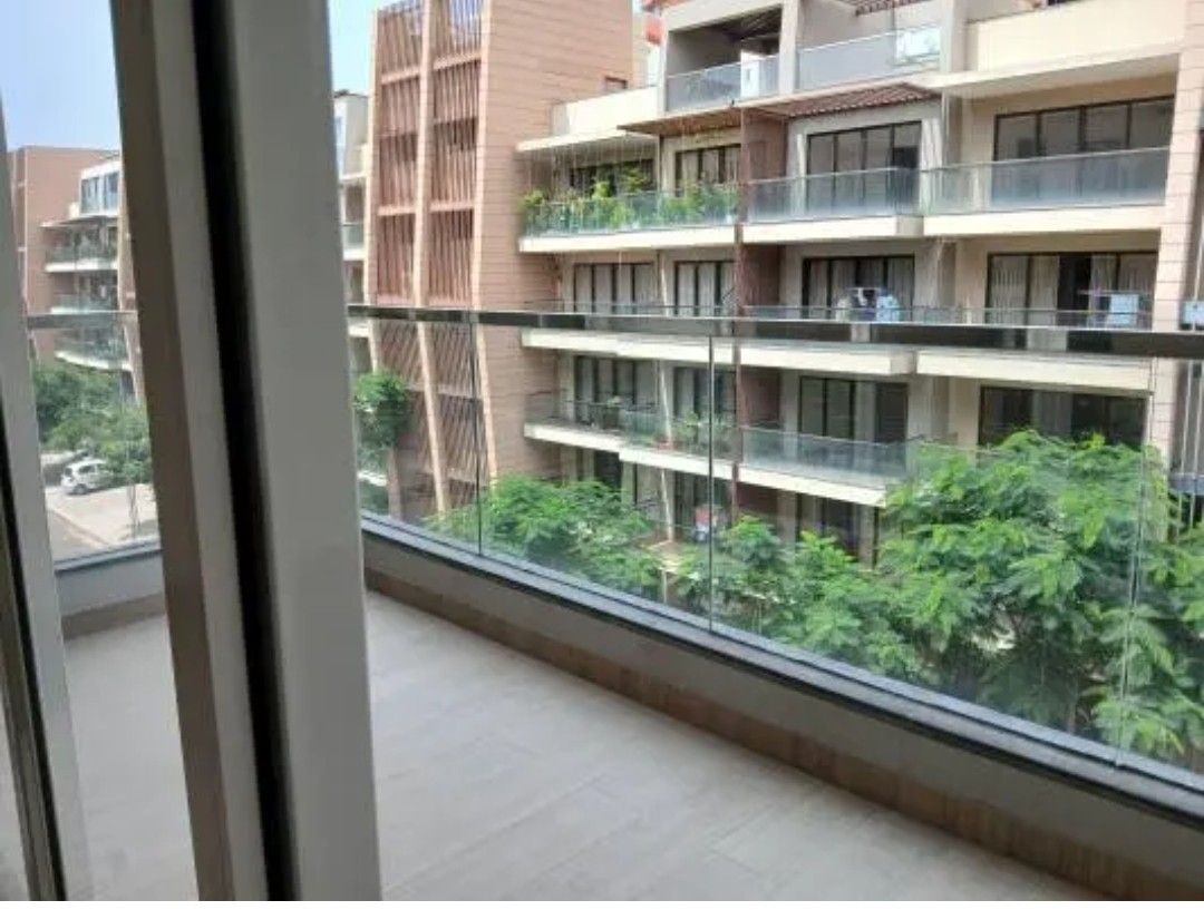 4 BHK + Servant Room 517 Sq.Yd. Builder Floor in Adani Samsara Vilasa